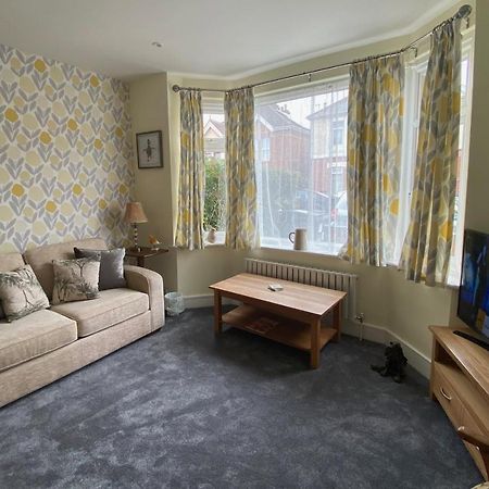 Charming 3 Bed House And Garden, Pet Friendly Villa Bournemouth Exterior photo